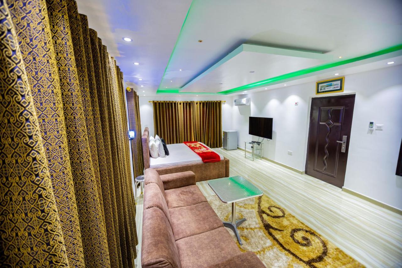 Nap Apartment Hotel Dansoman 외부 사진