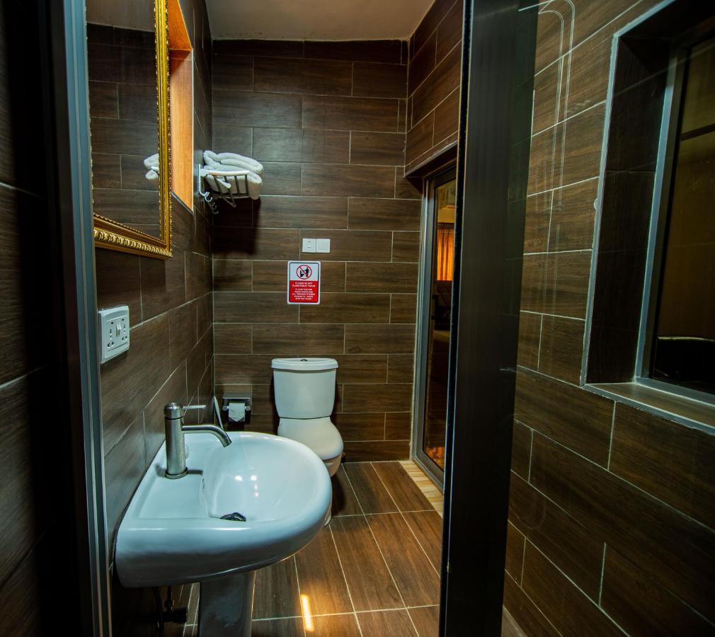 Nap Apartment Hotel Dansoman 외부 사진